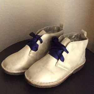 Girl bootie CARTERS TODDLER STEVEN Glitter gold shimmering booties shoes Size 9